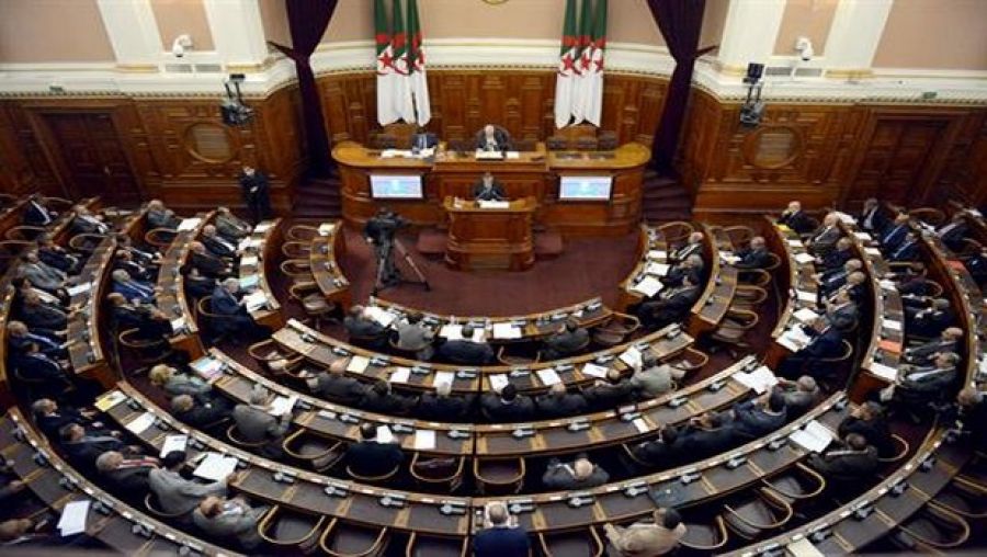 مجلس الأمة.. المصادقة بالأغلبية على نص القانون المنظم للنشاطات المنجمية