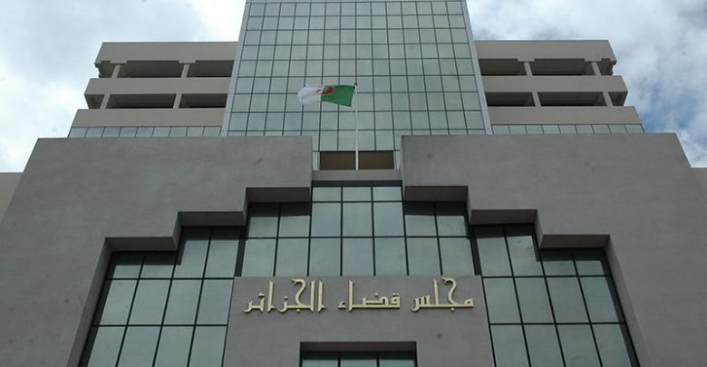 إيداع 9 أشخاص الحبس المؤقت بتهم تبييض الأموال في اطار جماعة إجرامية منظمة