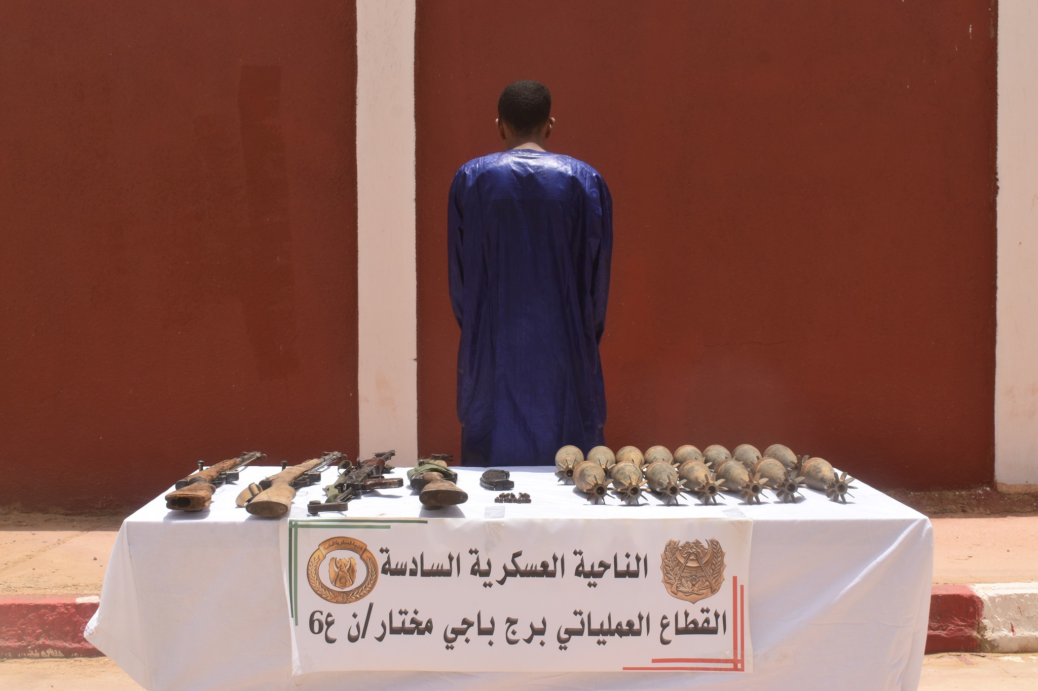 الإرهابي المكنى “أبو ياسين” يسلم نفسه للسلطات العسكرية ببرج باجي مختار