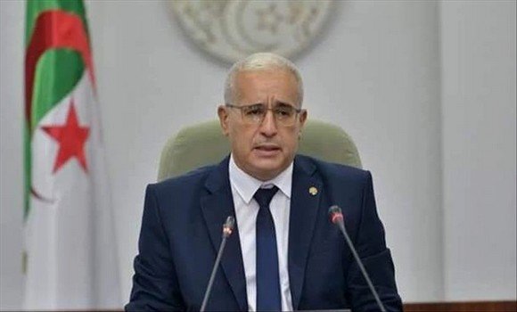 بوغالي يعزي في وفاة المخرج الكبير محمد لخضر حمينة