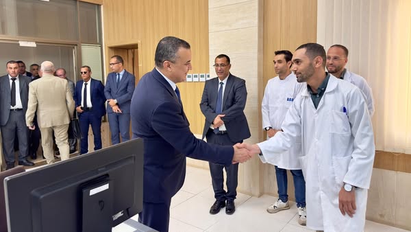 وزير البريد في زيارة ميدانية إلى مركز استغلال أنظمة الاتصالات الفضائية (CESTS) ببوشاوي التابع للوكالة الفضائية الجزائرية