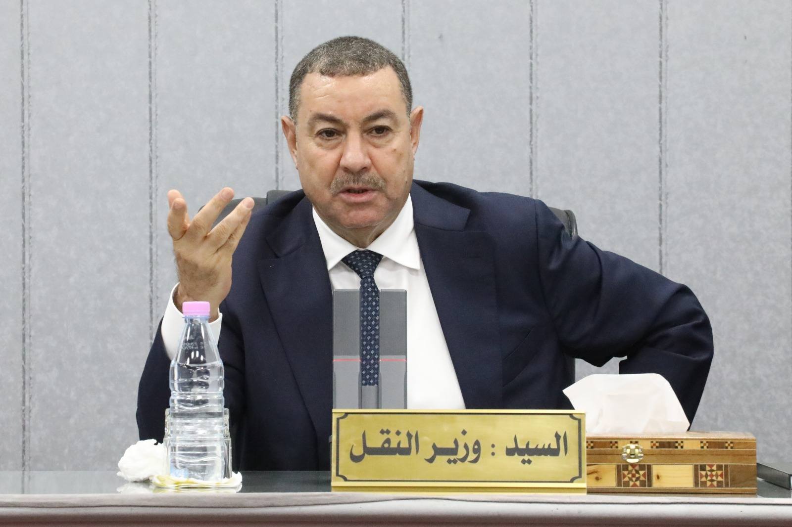 وزير النقل يسدي تعليمات جديدة لتحسين خدمات النقل البحري