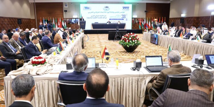 البرلمانيون العرب يشيدون بدور الجزائر في الدفاع عن فلسطين
