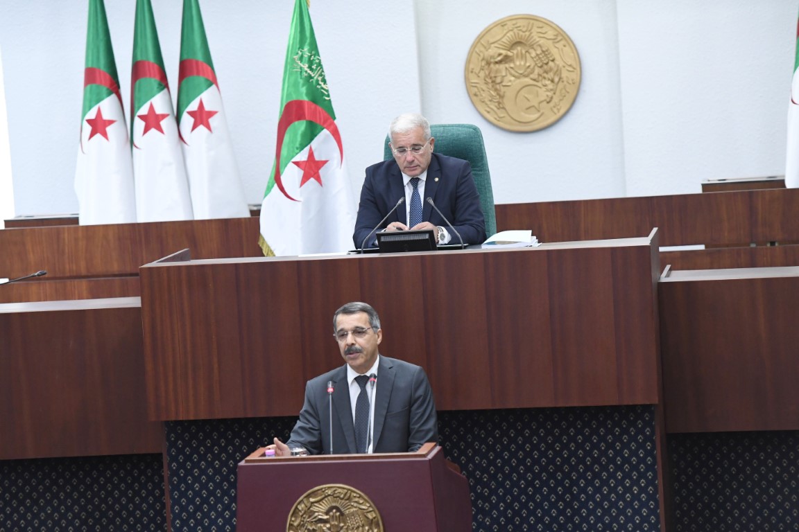 في جلسة علنية وزير المالية يعرض أمام نواب المجلس الشعبي الوطني مشروع قانون يتضمن تسوية الميزانية لسنة 2022…