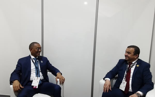 بالصور.. وزير الدولة وزير الطاقة يتحادث بلواندا مع وزير الموارد المعدنية والبترول والغاز الأنغولي