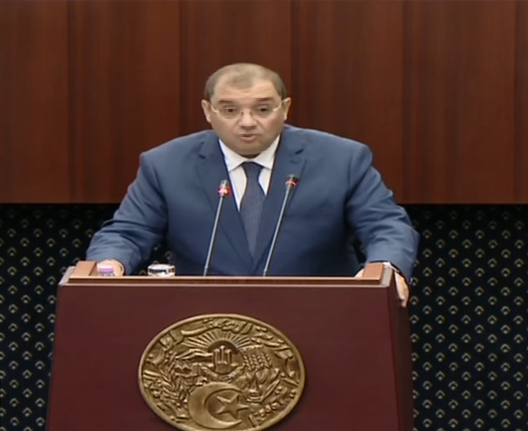وزير العدل يعرض قانون حماية الأشخاص الطبيعيين على مجلس الأمة