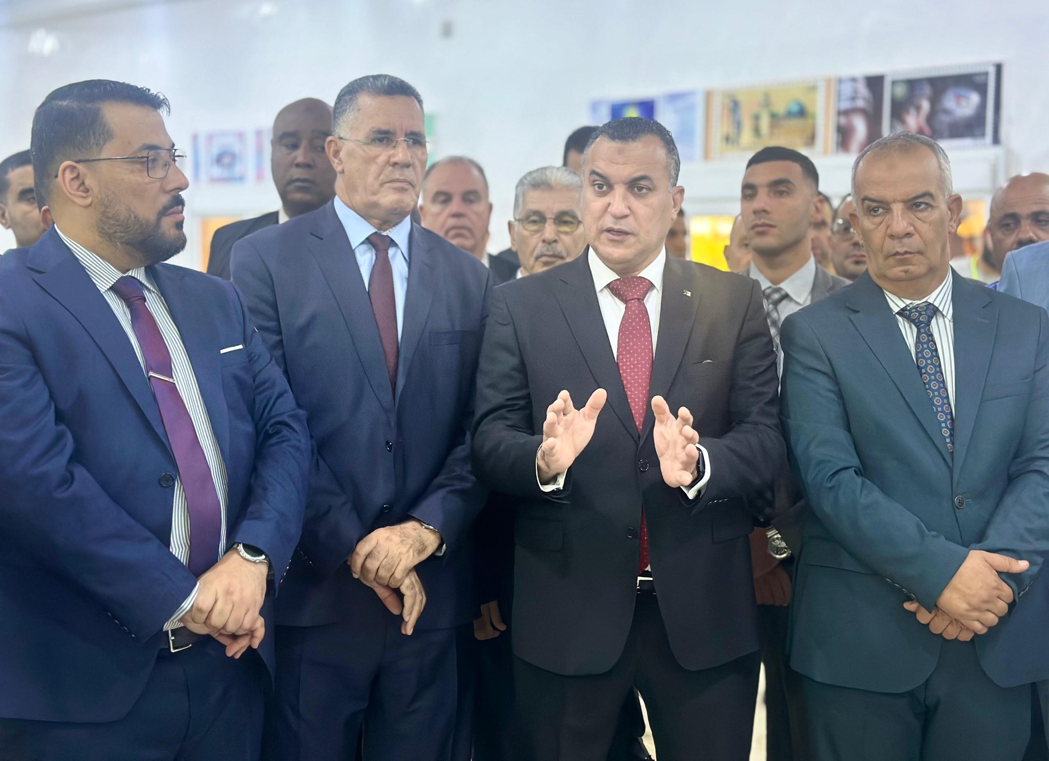 زروقي من النعامة: استخدام الدفع الالكتروني لتخفيف الضغط على المكاتب البريدية