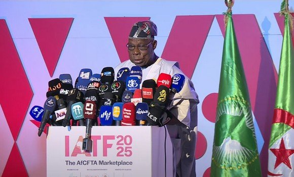 أوباسانجو: طبعة الجزائر لمعرض التجارة البينية الإفريقية تجاوزت كل التوقعات