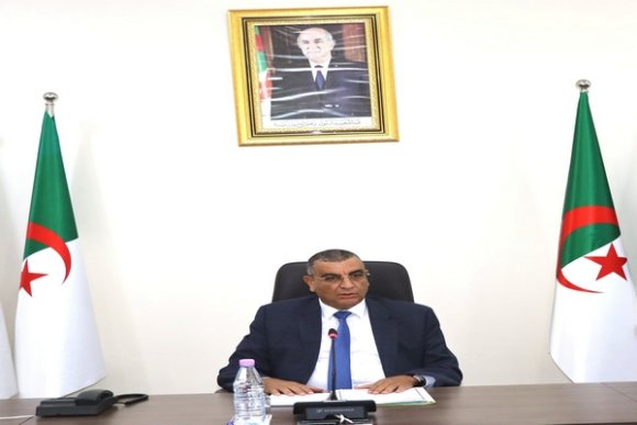 جلاوي يترأس اجتماعا لمتابعة أشغال إنجاز مشروع توسعة ميناء عنابة الفوسفاتي