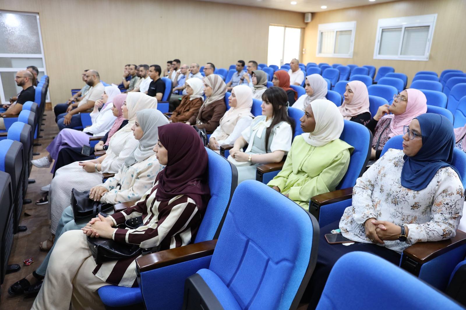 دورة تكوينية في مجال تطوير البرمجيات والتطبيقات لفائدة مهندسي الجماعات المحلية