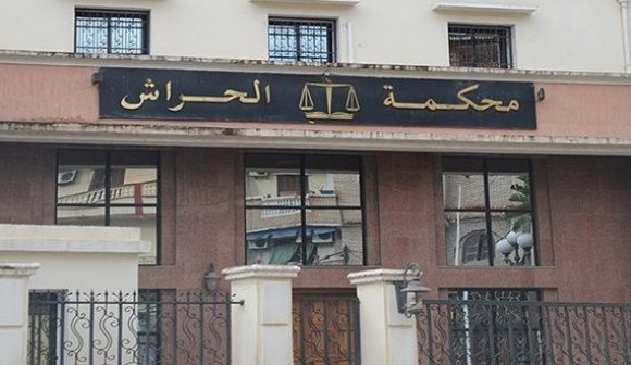 محكمة الحراش.. إيداع 5 أشخاص الحبس المؤقت لاعتدائهم على زوجين بالطريق السريع