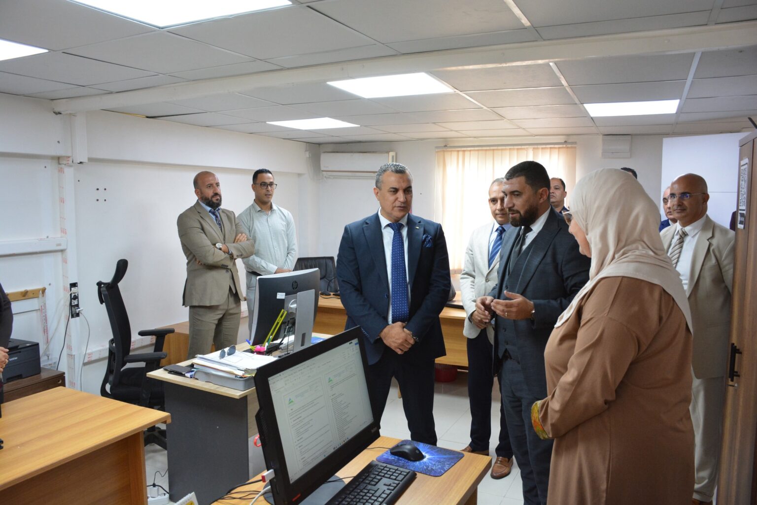 زروقي يؤكد على دمج وتطوير الحلول الرقمية المعتمدة على البحت والابتكار