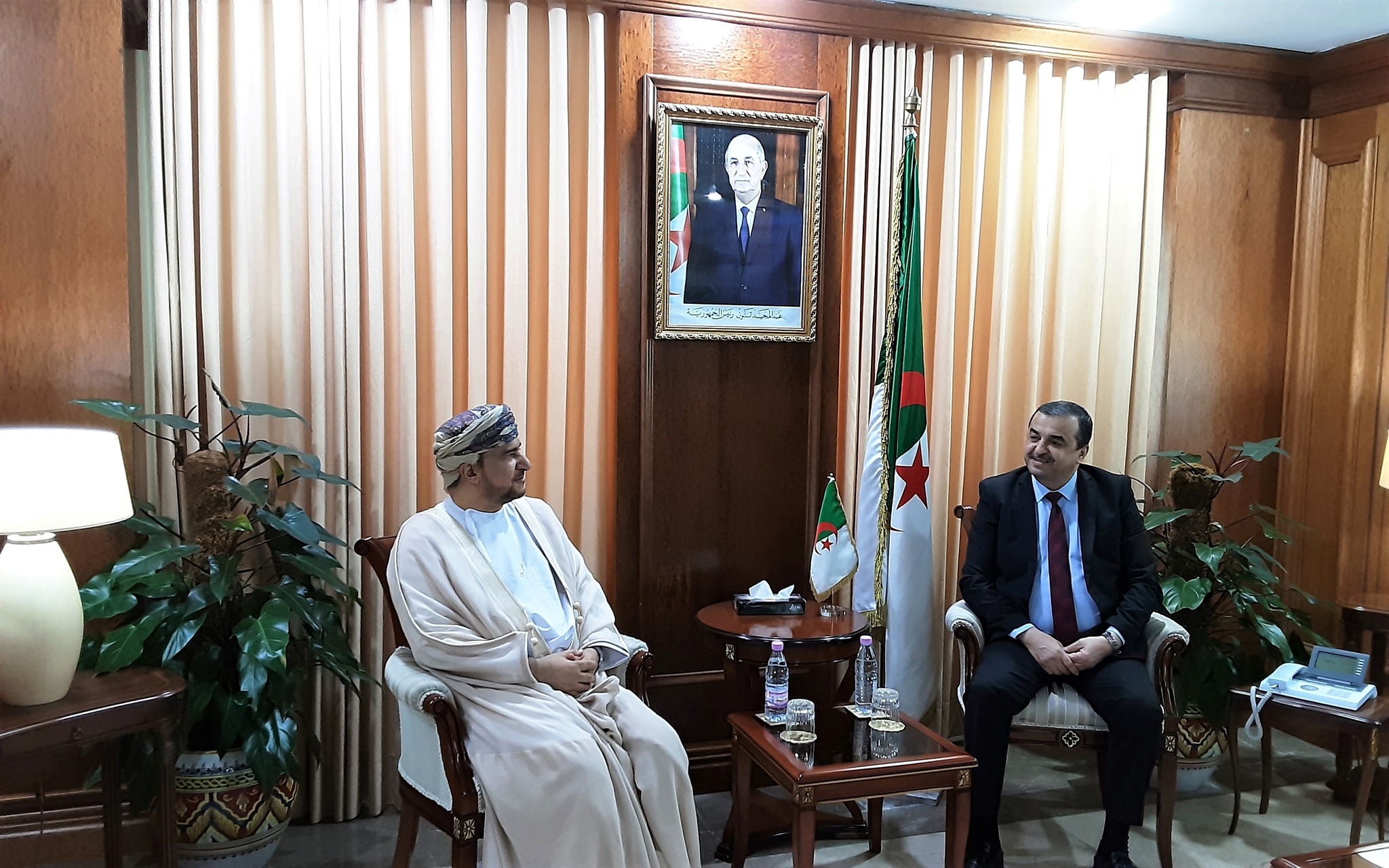 وزير الدولة، وزير المحروقات والمناجم، يستقبل سفير سلطنة عمان لدى الجزائر